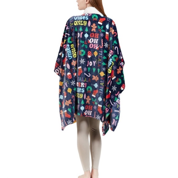 Charter Club NEW IN BOX Mommy & Me Plush Wrap (one size fits most) - Picture 2 of 4